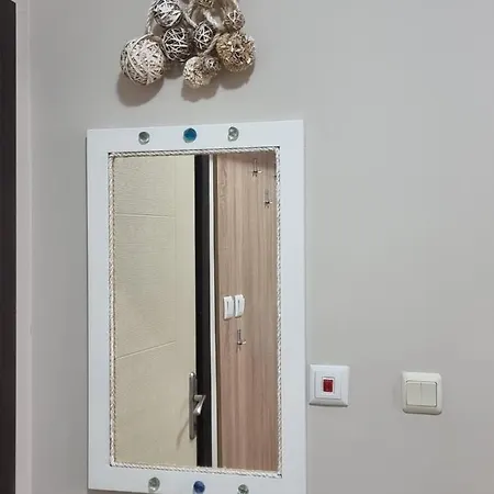 Апартамент Domus Spacious Свети Влас